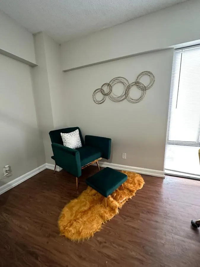 Oasis In The Heart Of Downtown Memphis Apartment