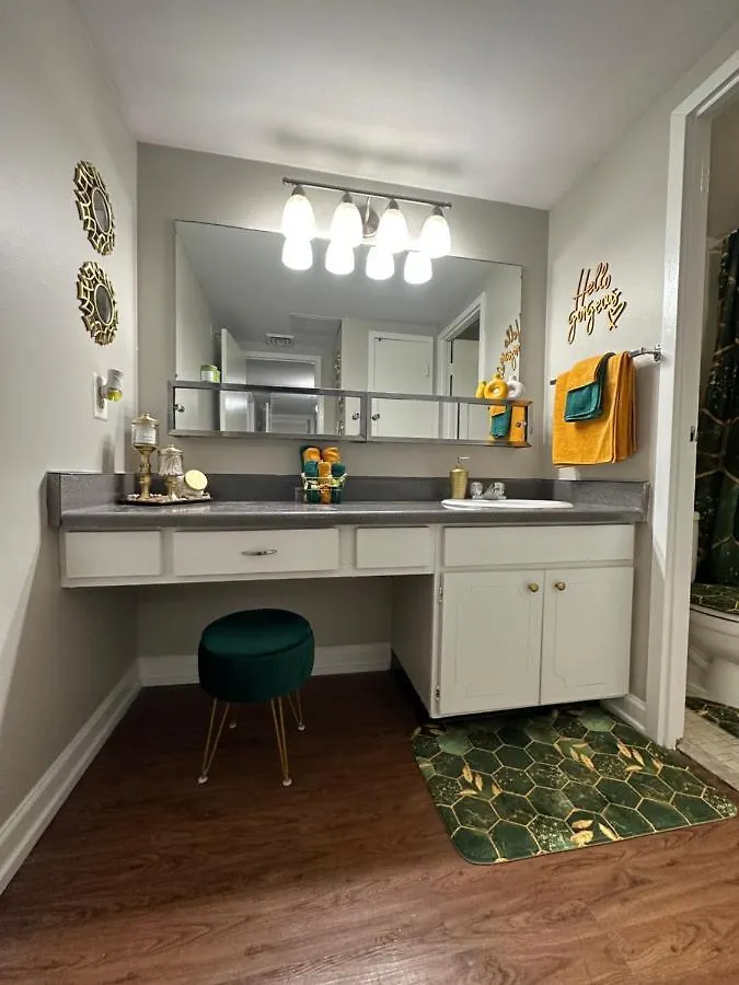 Oasis In The Heart Of Downtown Memphis Apartment United States